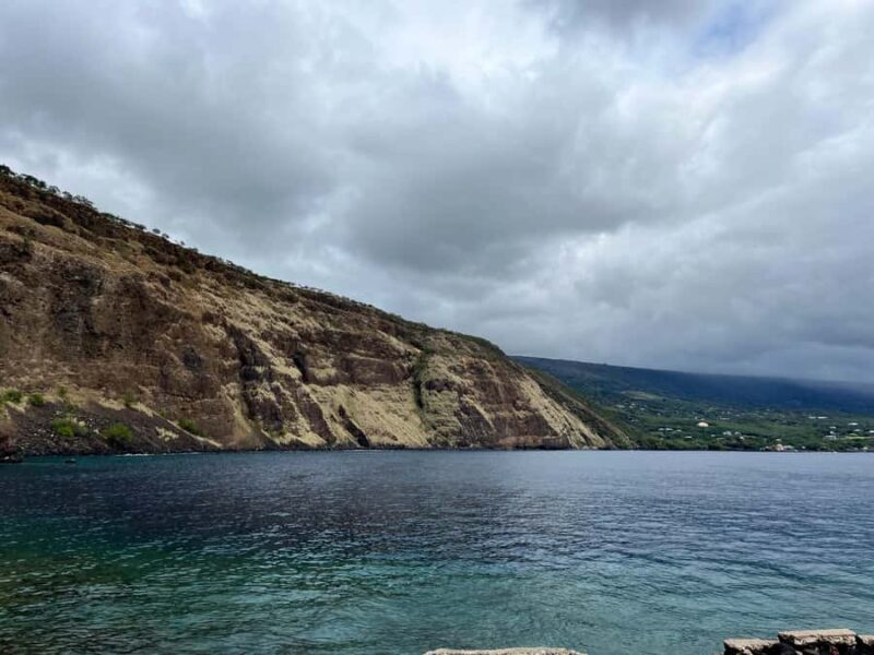Kealakekua hike and snorkel with Native Hawaiian - Key Points