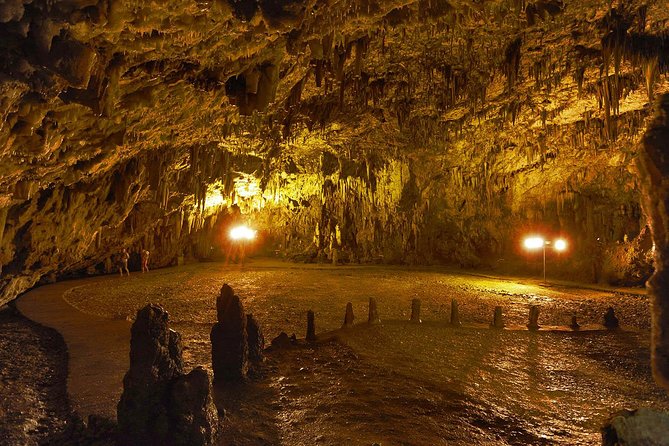 Kefalonia Island Bus Tour- Wine Tasting, Melissani & Fiscardo - Stop 3: Drogarati Cave and the natural concert-hall effect