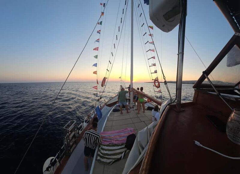 Kefalonia: Sunset Cruise from Argostoli with Snacks & Wine - Kefalonia: Sunset Cruise from Argostoli with Snacks & Wine – A Detailed Look