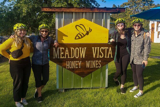 Kelowna E-Bike Bee Tour, Tastings, Organic Lunch & Audio Guide - Who Would Love This Tour?