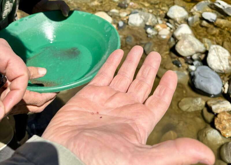 Kelowna E-Bike Gold Panning Expedition - Key Points