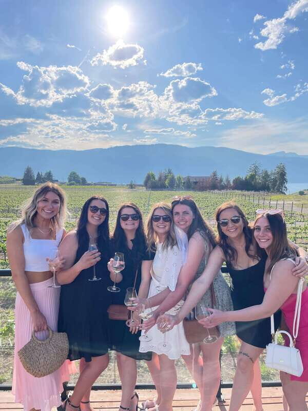 Kelowna: Sunset Sip Wine Tour - An In-Depth Look at the Sunset Sip Wine Tour