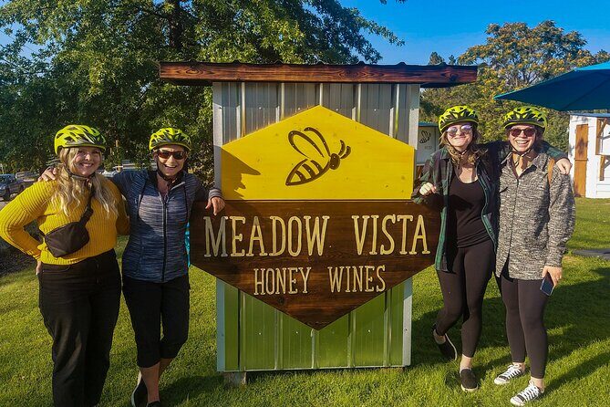 Kelowna Wine Tour by E-bike, Okanagan Valley Views and Lunch - FAQ