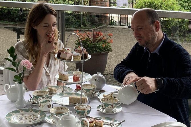 Kensington Palace VIP Garden Tour with Royal High Tea - FAQs
