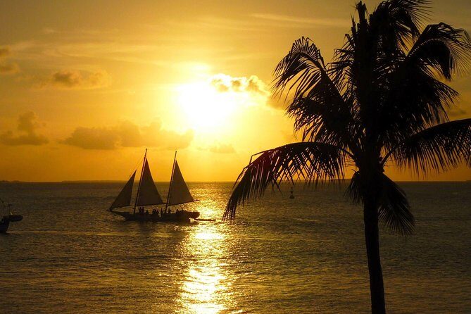 Key West Small-Group Sunset Sail with Wine and Hors d'oeuvres - The Experience in Detail