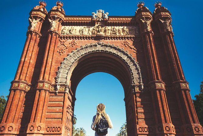 Kickstart Barcelona Private Tour. City Highlights for newcomers - A Close Look at What the Tour Offers