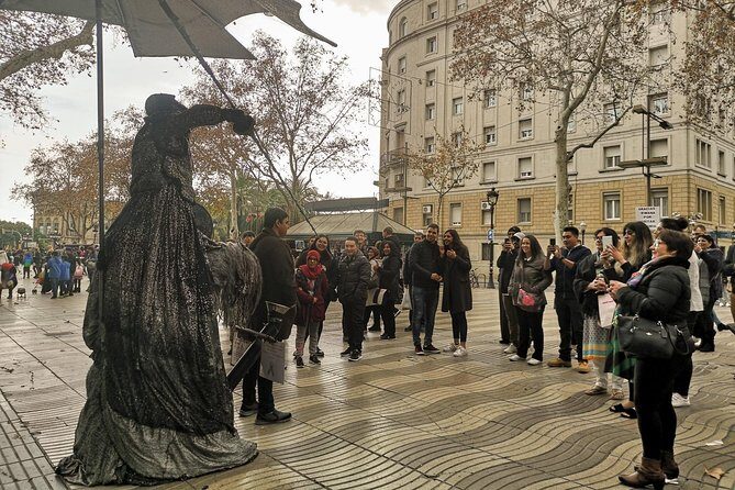 Kickstart Barcelona Private Tour. City Highlights for newcomers - The Sum Up