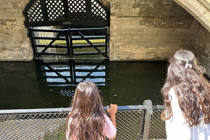 Kid-Friendly Private Tower of London Tour with Blue Badge Guide - What Reviewers Are Saying