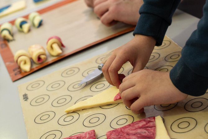 Kids in the Kitchen - CrOisSaNtS near Eiffel Tower - Who Should Consider This Tour?