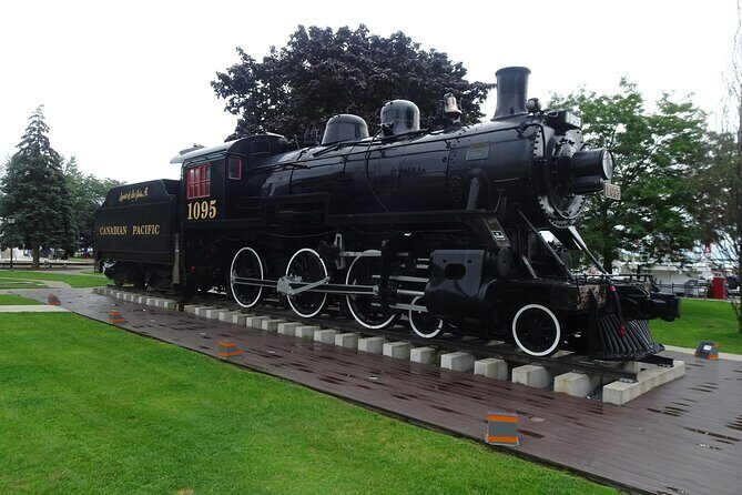 Kingston Self-Guided Walking Tour & Scavenger hunt (updated) - Challenges and Games