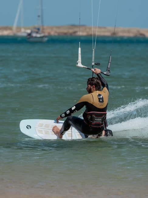 Kitesurf Lessons - The Experience: What to Expect from Start to Finish