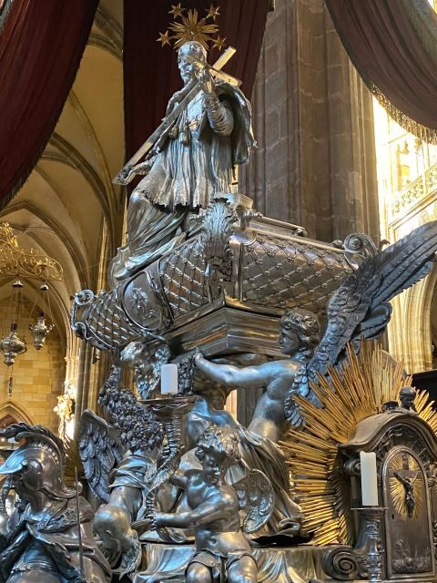 Klara's Prague Castle private tour - FAQ