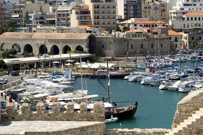 KNOSSOS & HERAKLION CRETE, day professional guided coach tour - The Sum Up