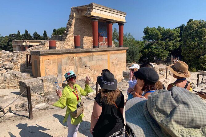 KNOSSOS PALACE private tour ( with Transfer from Heraklion Prefecture ) - A Closer Look at the Tour Experience