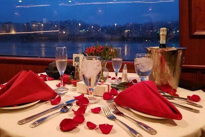 Knoxville River Cruise Aboard the Volunteer Princess - Key Points