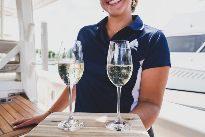 Ko Olina Private Luxury Charter for up to 6 Passengers - Who Should Consider This Tour?