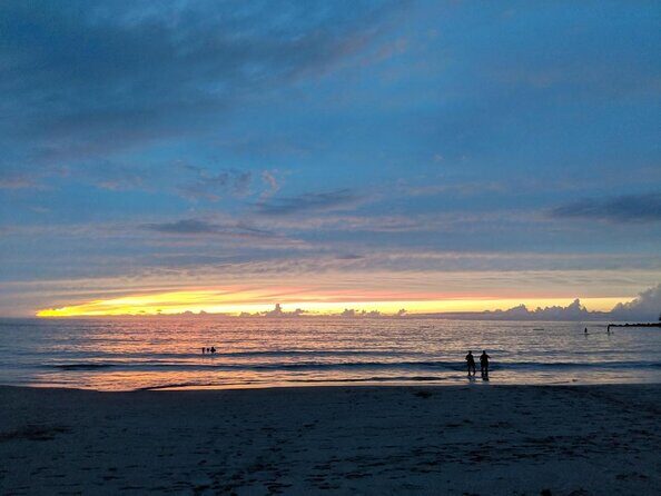 Kona-Kohala Coast Sunset Sail by Catamaran - An Easy-Going Introduction to the Tour