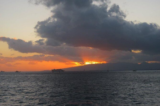 Kona-Kohala Coast Sunset Sail by Catamaran - FAQ