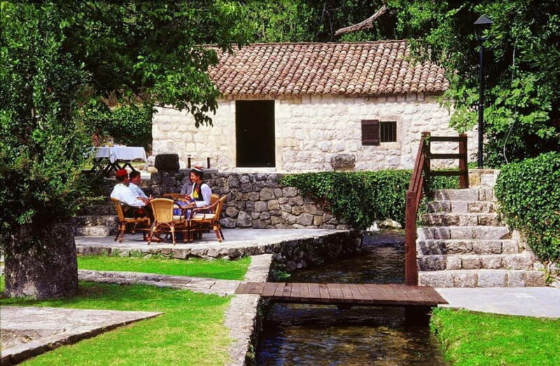 Konavle Valley and Falcon Fortress Half Day Tour with Lunch - FAQ