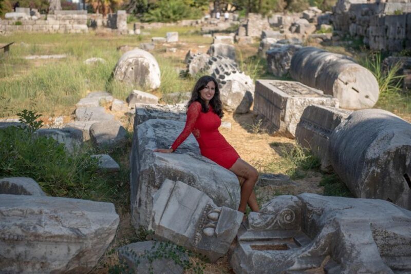 Kos town photo shoot for solo traveller - Wrapping It Up