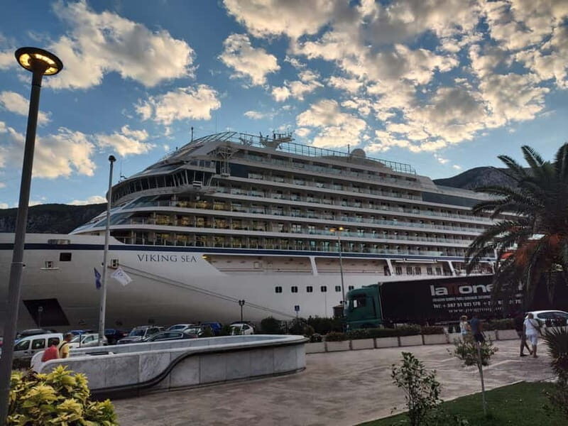 Kotor: Walking tour, car trip to Perast, boat to the island - What to Expect on This Tour