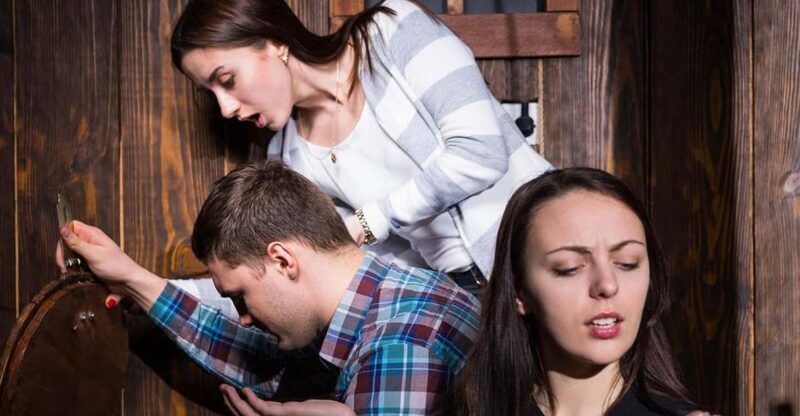 Krakow: 1-Hour Escape Room Challenge for Teams - Key Points