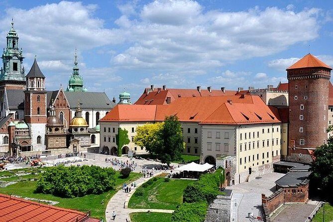 Krakow Airport Transfers : Krakow Airport KRK to Krakow City in Luxury Van - Why It’s a Great Choice for Certain Travelers