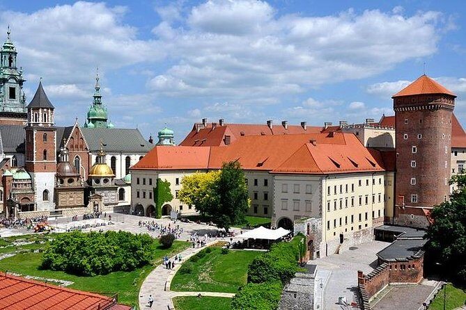Krakow Airport Transfers : Krakow City to Krakow Airport KRK in Luxury Van - The Experience from Hotel to Airport