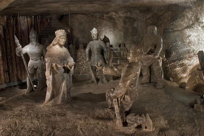 Krakow and Wieliczka Small Group Tour from Warsaw with Lunch - Frequently Asked Questions