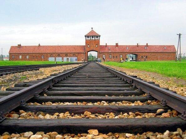 Kraków & Auschwitz-Birkenau Concentration Camp Full-Day Trip from Warsaw - Key Points