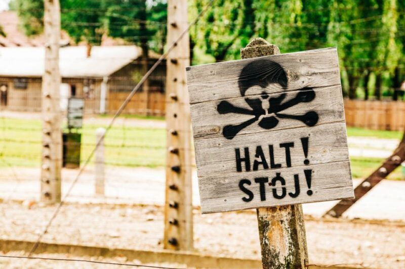 Krakow: Auschwitz-Birkenau Live Guided Tour & Hotel Pickup - Deep Dive into the Itinerary