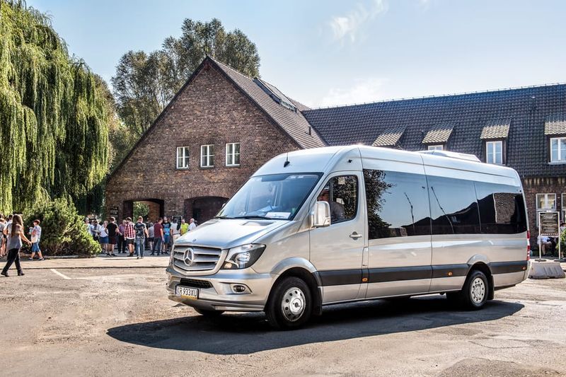 Krakow: Auschwitz-Birkenau & Wieliczka Salt Mine Day Tour - Where the Time Goes: Breaks, Waiting, and Staying With Your Group