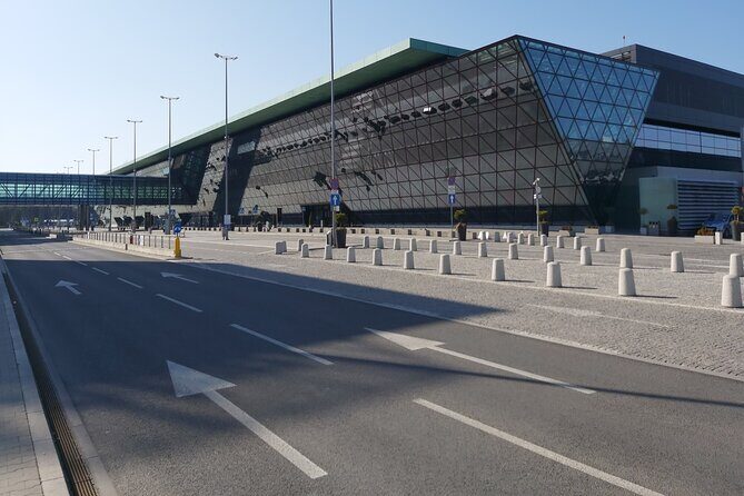 Kraków Balice Airport Transfer: Private One Way - Key Points