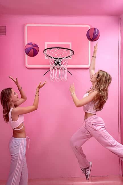 Kraków - Be Happy Museum - entry ticket - Wrapping Up