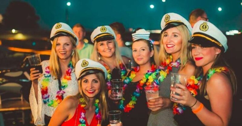 Krakow: Boat Party with Unlimited Drinks - The Value for Money