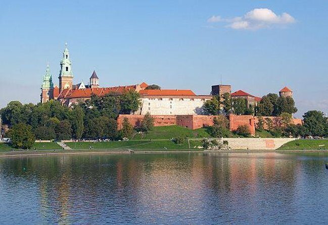 Krakow by night 60 minutes cruise The Vistula River Krakow - Key Points
