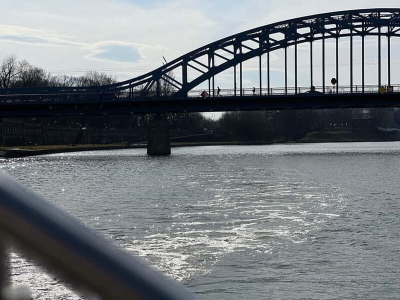 Krakow: Day or Night Vistula River Cruise with Audio Guide - Final Thoughts