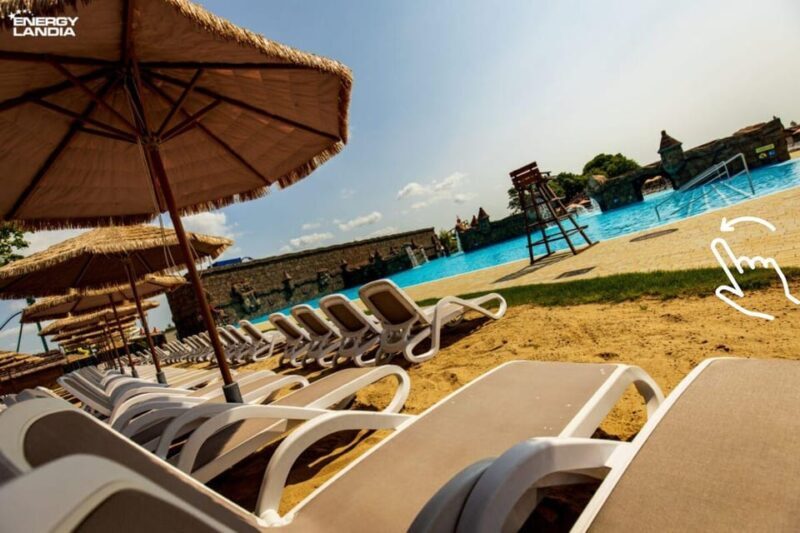 Krakow: Energylandia Full-Day Ticket with Optional Pickup - Live Entertainment and Food