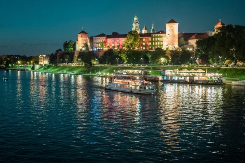 Krakow: Evening Cruise with a Glass of Wine - Key Points