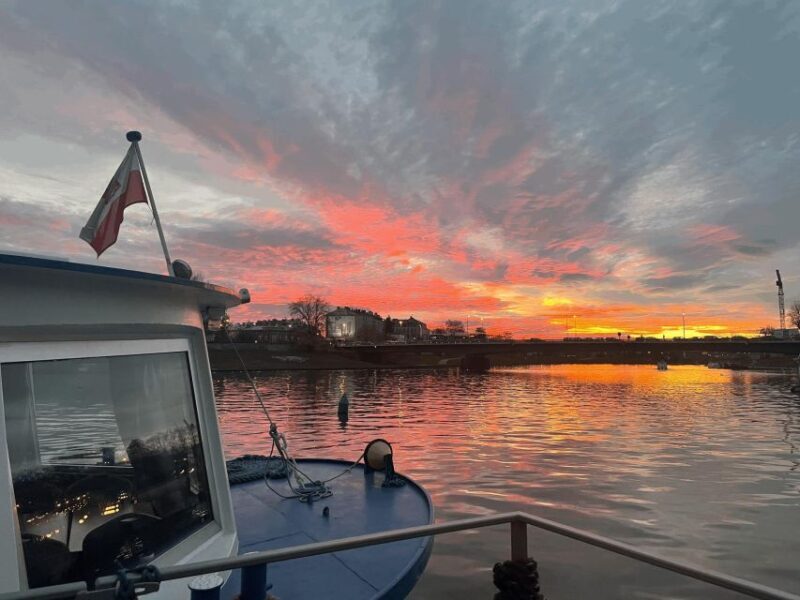 Krakow: Evening Cruise with a Glass of Wine - FAQs