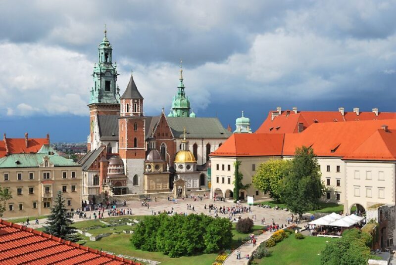 Krakow: full day private tour from Warsaw - FAQ