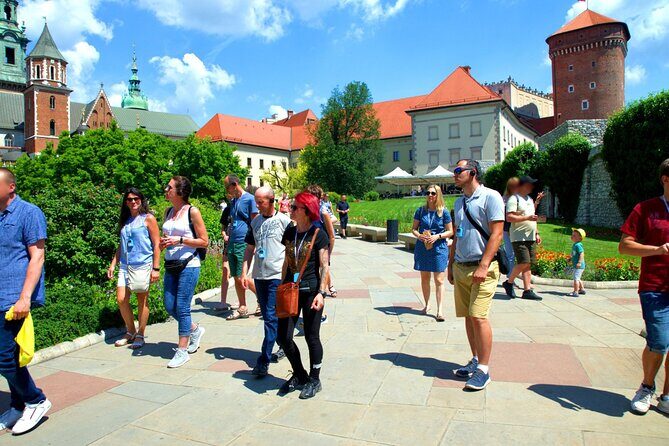 Krakow Guided Tour to Iconic Polish Royal Residence Wawel Castle - What to Expect from the Wawel Castle Guided Tour