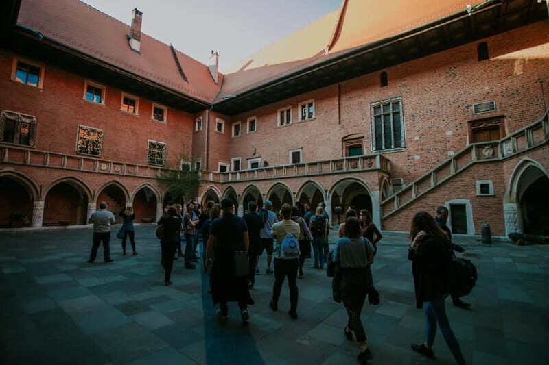 Krakow highlights: Old Town and Wawel Castle Walking Tour - A Deep Dive into the Tour Experience