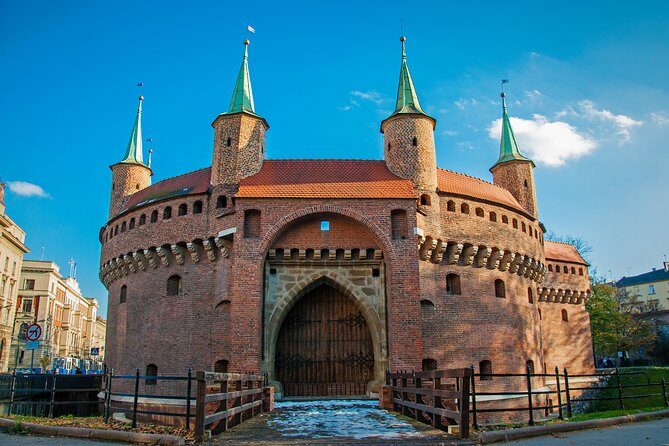 Krakow in a Day: City Tour by Electric Car - Deep Dive into the Itinerary