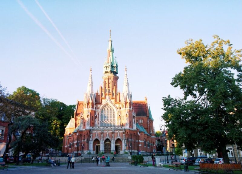 Krakow: Jewish Quarter and Former Ghetto Tour by Golf Cart - Who Is This Tour Best For?