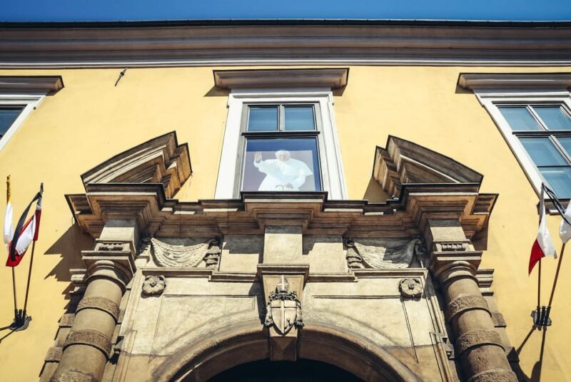 Krakow: John Paul II Guided Tour with Wawel Castle Entry - Who Should Consider This Tour?