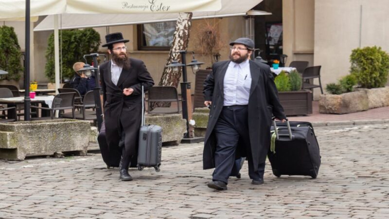 Krakow: Kazimierz Jewish Quarter Walking Tour - Who Should Consider This Tour?