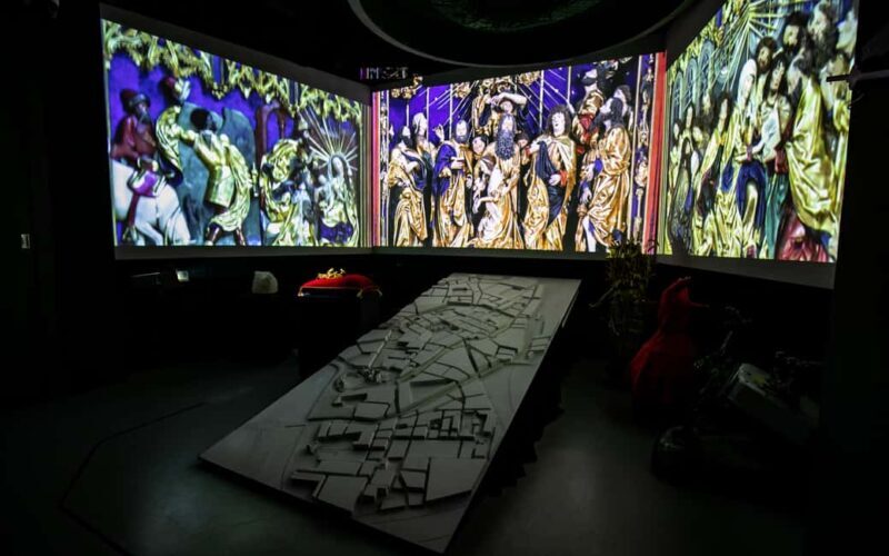 Krakow: Legends of Krakow Robot Show Entry Ticket - Introducing the Legends of Krakow Robot Show