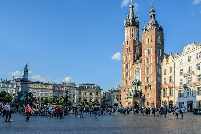 Krakow Old Town Highlights Private Walking Tour - The Experience of the Tour