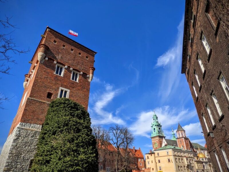 Kraków: Old Town & Wawel Castle Walking Tour - The Values and Practicalities